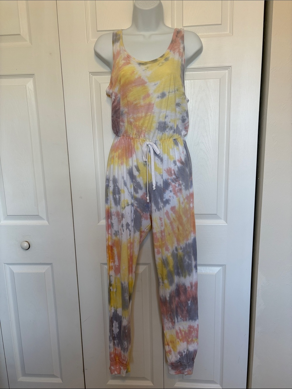 NWOT Caution To The Wind Pastel Tie-Dye Sleeveless Jumpsuit Small.
